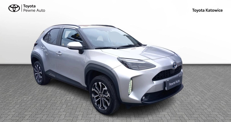 Toyota Yaris Cross cena 121900 przebieg: 17274, rok produkcji 2023 z Golub-Dobrzyń małe 172